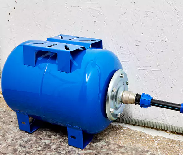 Expert Plumber for Well Pressure Tank Replacement in Weatherford, TX: Schedule Affordable Tank Replacement Services with Us